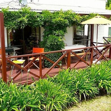 Cute Cottage - Cooks Beach Bach Екстериор снимка