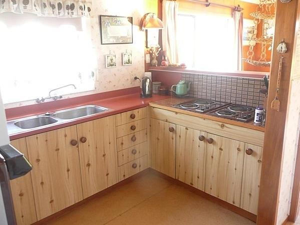 Cute Cottage - Cooks Beach Bach Екстериор снимка